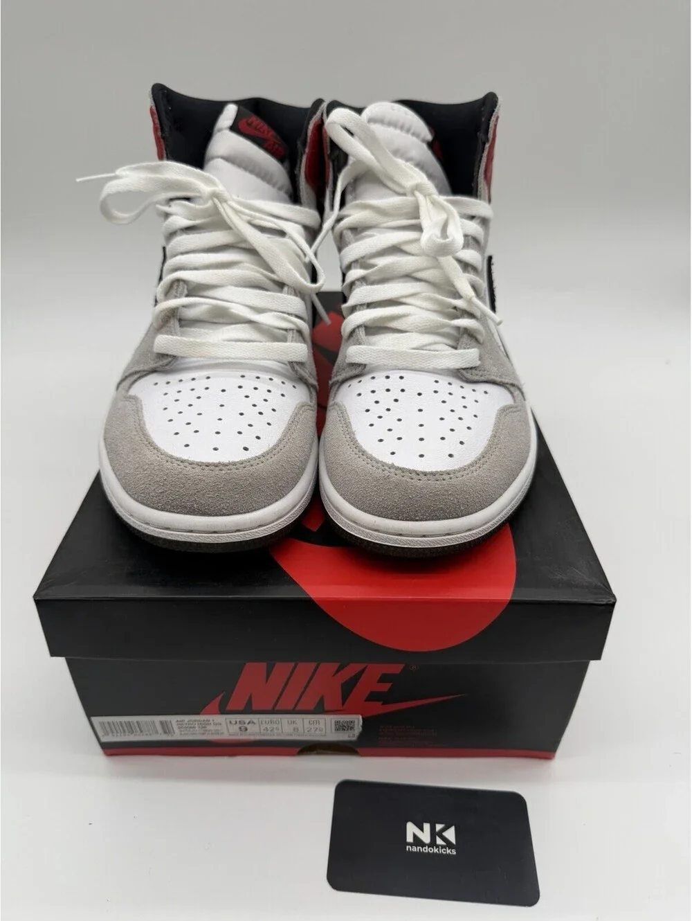 Air Jordan 1 Retro High OG Light Smoke Grey 2020 Size 9M USED